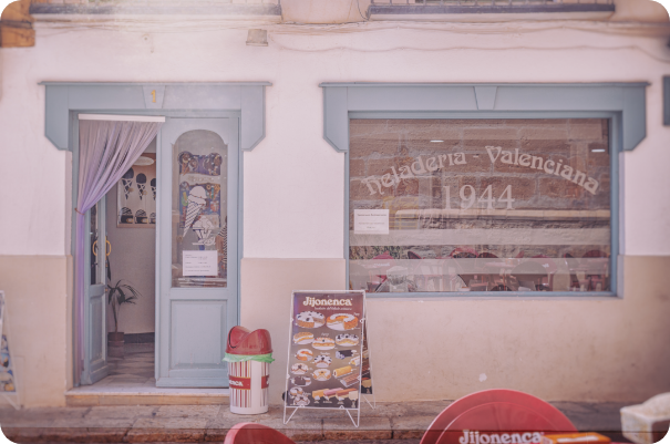 Fachada Heladería Valenciana Infantes